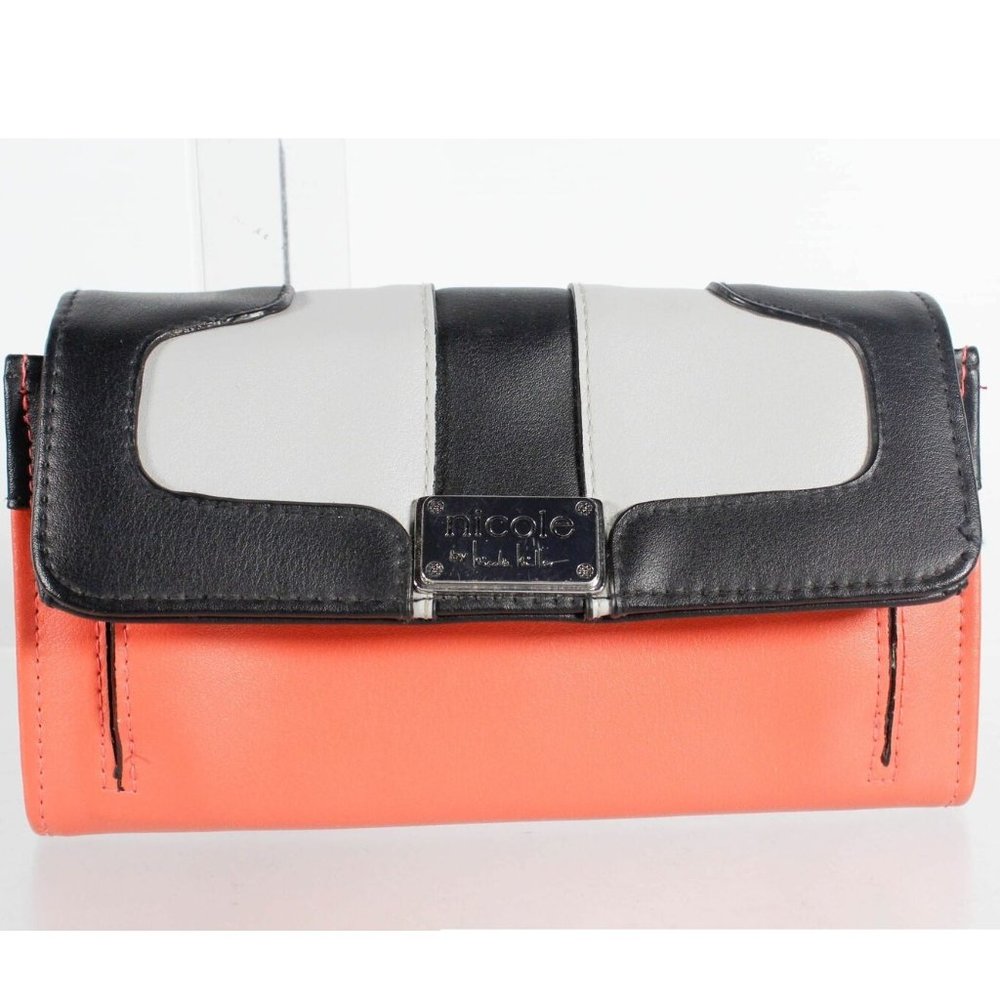 Nicole Miller Black Salmon Leather Womens Geometric Stripe Flap Accordion Wallet